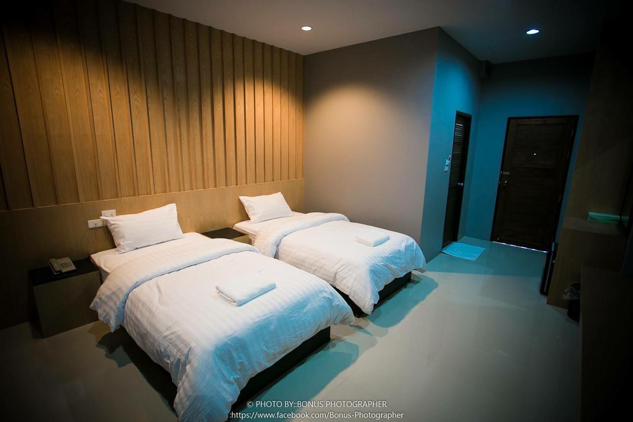 Hobby Hotel Uttaradit Eksteriør bilde